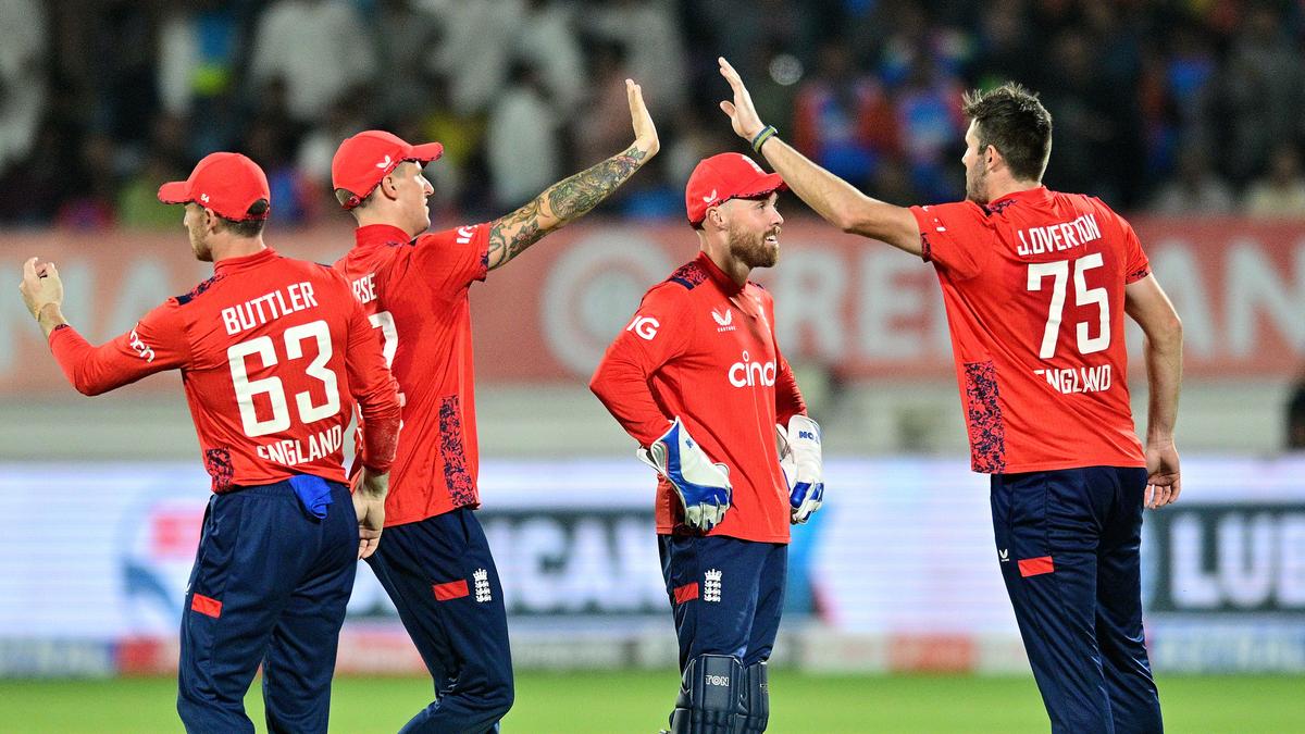 IND vs ENG, 3rd T20I: England strangles Indian chase to stay afloat in series